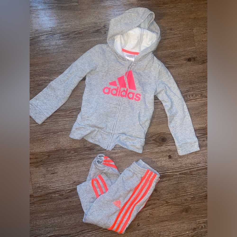 ADIDAS matching jogger set 4T